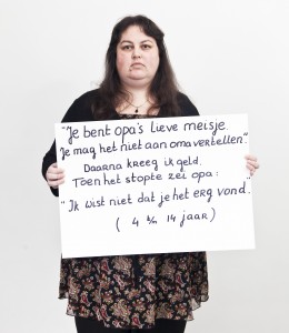 gezien worden: Monique Amber op de foto bij Project Unbreakable